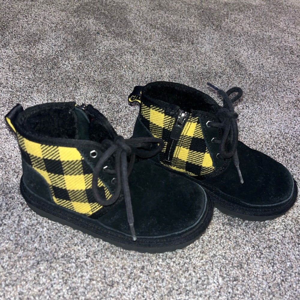 12c Uggs Boots Euc